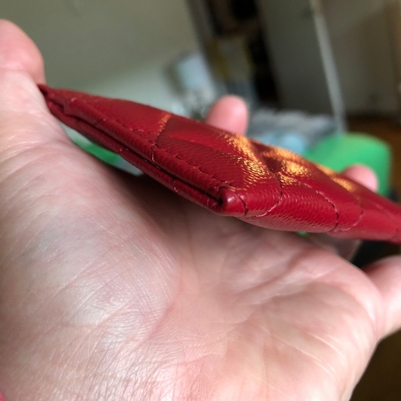 CHANEL 17B RED Flat Card Holder Caviar with SHW - Picture 4 of 7